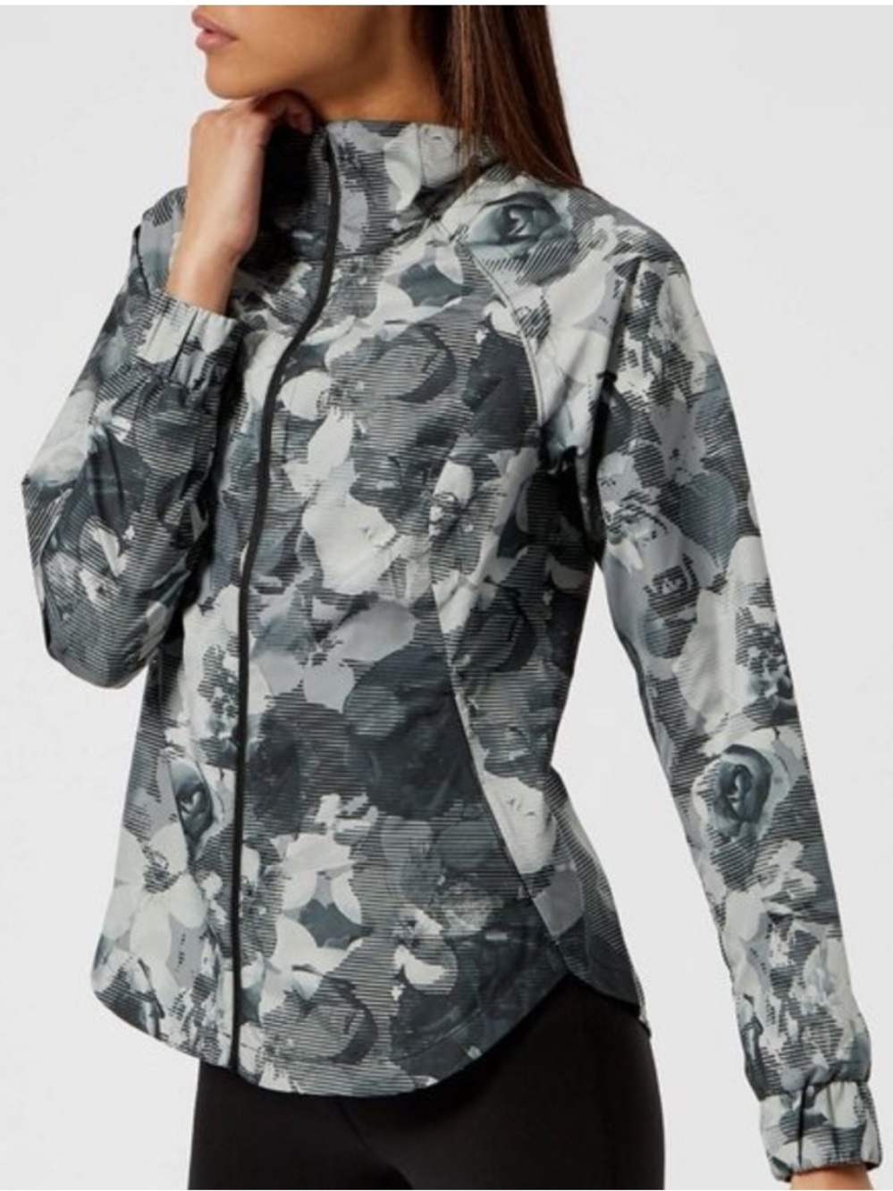 The North Face Women’s Reactor TFN Black Botanical Print Jacket Size Small